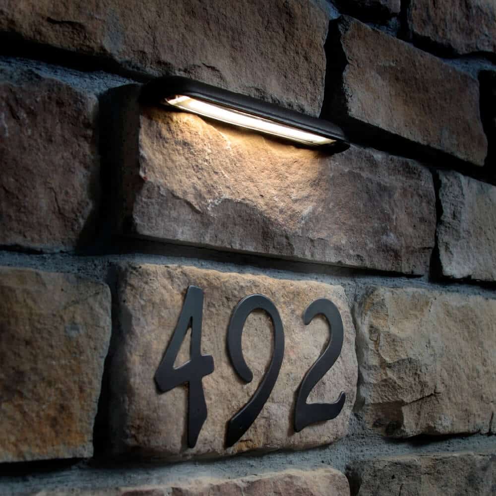 can you replace the bulbs