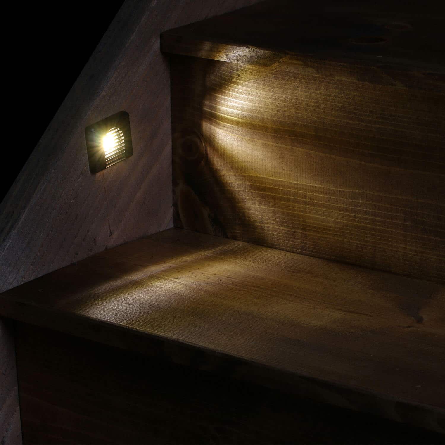 Will the standard EZ 36 Watt transformer be able to handle 12 of these lights? Thanks!